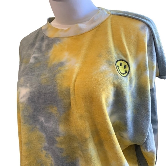 LUSH women's size medium tie dye sweatshirt, yellow, grey and white - Picture 2 of 4